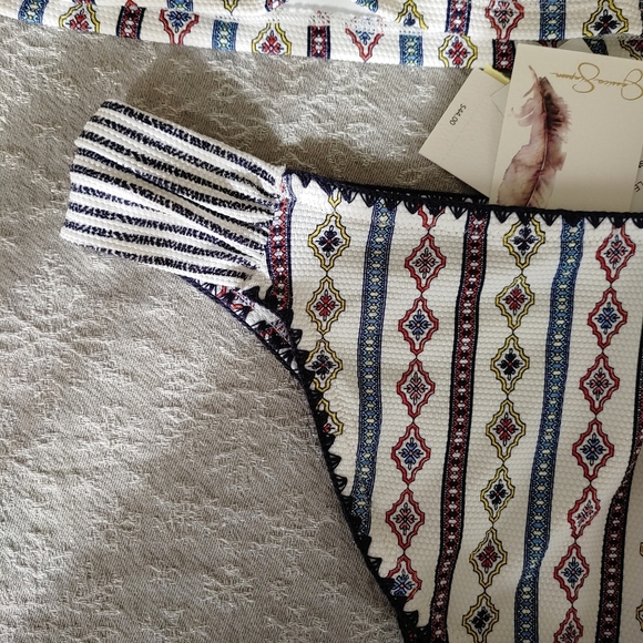 Jessica Simpson New Bikini - Picture 11 of 11